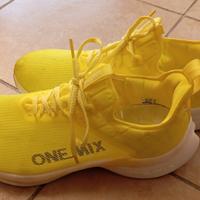 Onemix taglia 45 scarpa corsa piastra in carbonio.