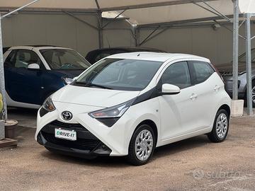 Toyota Aygo 1.0 VVT-i 72 CV 5 porte x-cool MMT