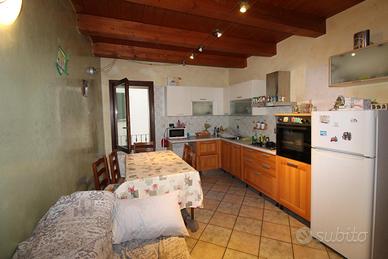 Cucina classica con finiture di qualità