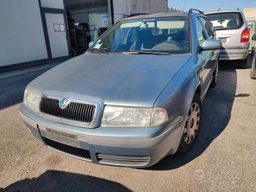 Skoda Octavia anno 2002 ricambi usati