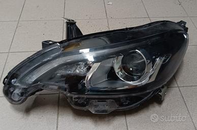 Faro anteriore Ligier js50