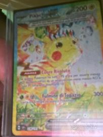 Carta pokemon (pikachu ex set.Scintille folgoranti