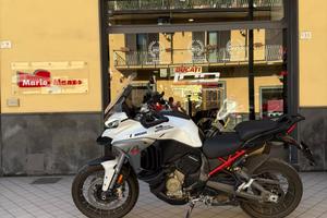 Ducati Multistrada V4 S Full Adventure travel ad r