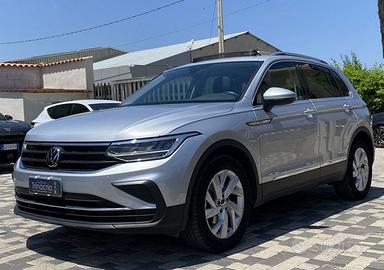 Volkswagen Tiguan Life 2.0 TDI 122CV Tetto
