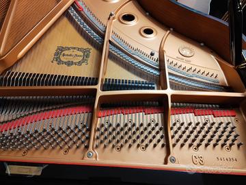 pianoforte Yamaha C3