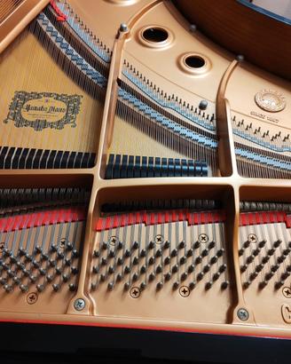 pianoforte Yamaha C3