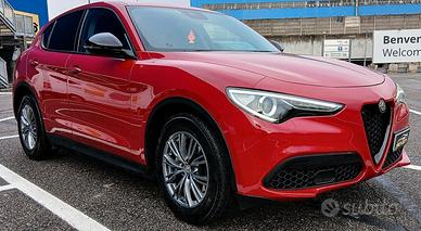 Alfa Romeo Stelvio 2.2 Turbodiesel 160 CV AT8 RWD 