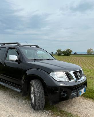 Nissan navara D40