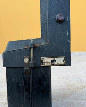 Salvamotore trifase  v 220  a bagno d’olio vintage