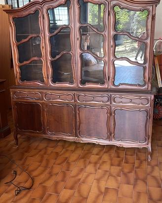 Credenza in stile Piemontese