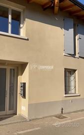 NUOVO BILOCALE AL PIANO TERRA E PORTICO IN CENTRO