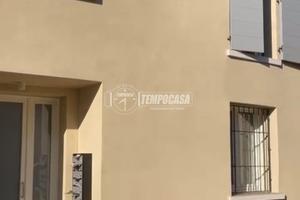 NUOVO BILOCALE AL PIANO TERRA E PORTICO IN CENTRO