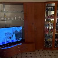 Camera da letto e parete attrezzata