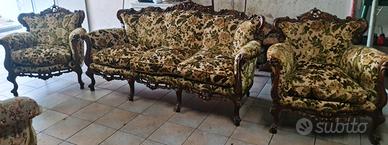 set poltrone e divano antico