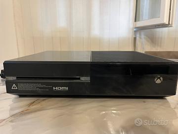 Xbox One 500 GB - Nera
