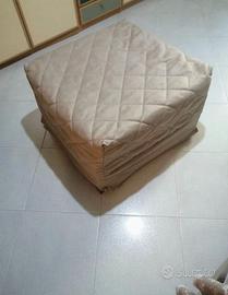 Pouf letto in velluto scamosciato
