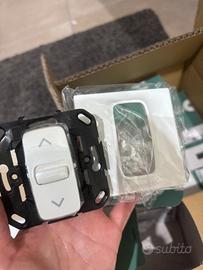 blocco da 34 interruttori Somfy mai usati