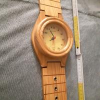 orologio/sveglia in legno 