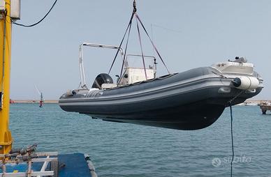 MOLFETTA GOMMONE MOLTO ACCESSORIATO