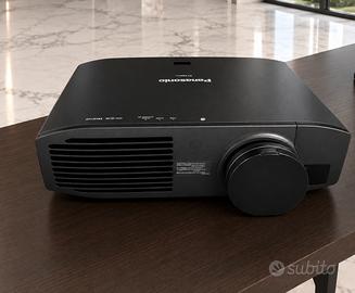 Proiettore Panasonic PT AT6000E