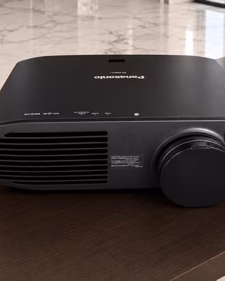 Proiettore Panasonic PT AT6000E