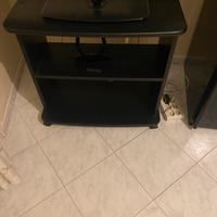 mobile  tv con ruote