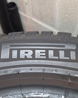 PIRELLI INVERNALI