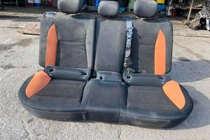 RICAMBI AUTO TAPPEZZERIA HIUNDAY i20