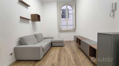 Osimo Centro: Elegante 60 mq Arredato con Ingresso