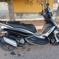 Beverly 350 sport touring