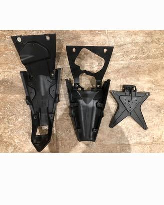 Portatarga originale lungo Ducati Monster 696