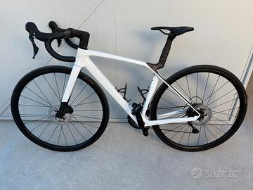 Bici da corsa trek Madone sl5 gen 8