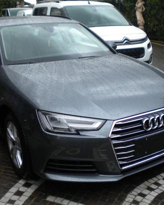 AUDI A4 Avant 35 TDI S tronic Design