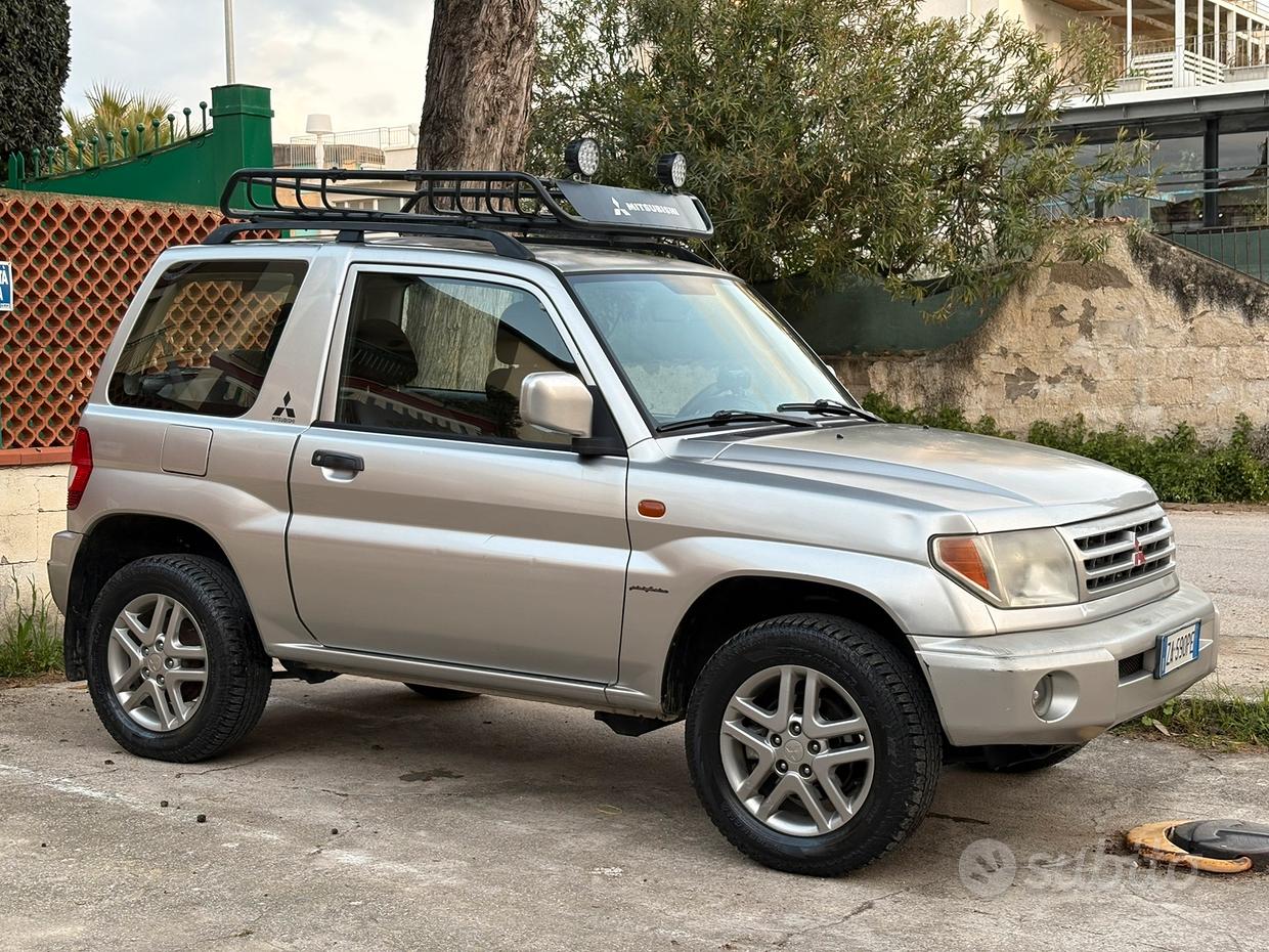MITSUBISHI Pajero Pinin