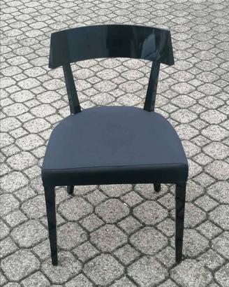 Sedia nera lucida con seduta in tessuto! 