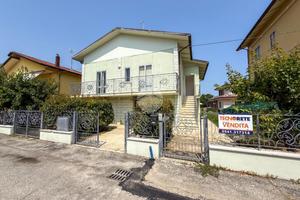 VILLA SINGOLA A MISANO ADRIATICO