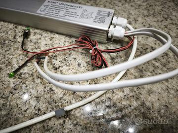 V-TAC VT-518 Kit luci di emergenza x luci LED