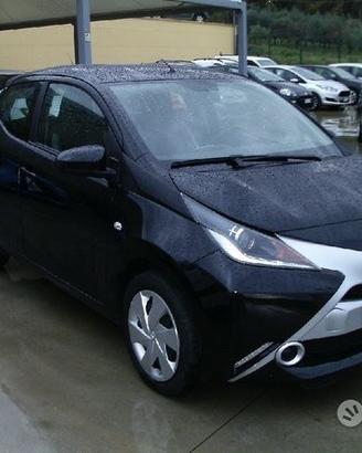 Ricambi toyota aygo 2017