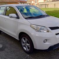 Toyota Urban Cruiser Urban Cruiser 1.4 D-4D AWD Lu