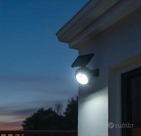 Faretto solare con luce L con sensore di movimento