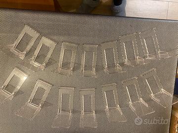 Espositori quadrati per piatti