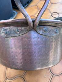 Pentole in rame antico