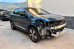 Peugeot 3008 HDi 130CV EAT8 - 2023 Incidentata