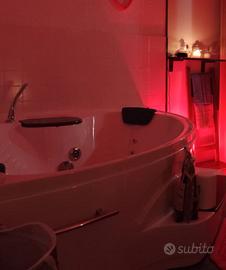 vasca idromassaggio angolare e sauna 2 posti