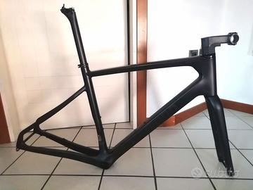 TELAIO BICI GRAVEL IN CARBONIO TAGLIA 56
