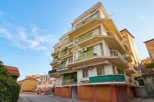 3 LOCALI A SAN SALVO