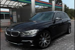 BMW 330d Touring Luxury,