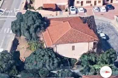 Villa singola libera su tre lati