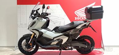 Honda X-ADV 750 - 2023 con Kit Abbassamento