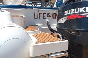Gommone Revenger 24
